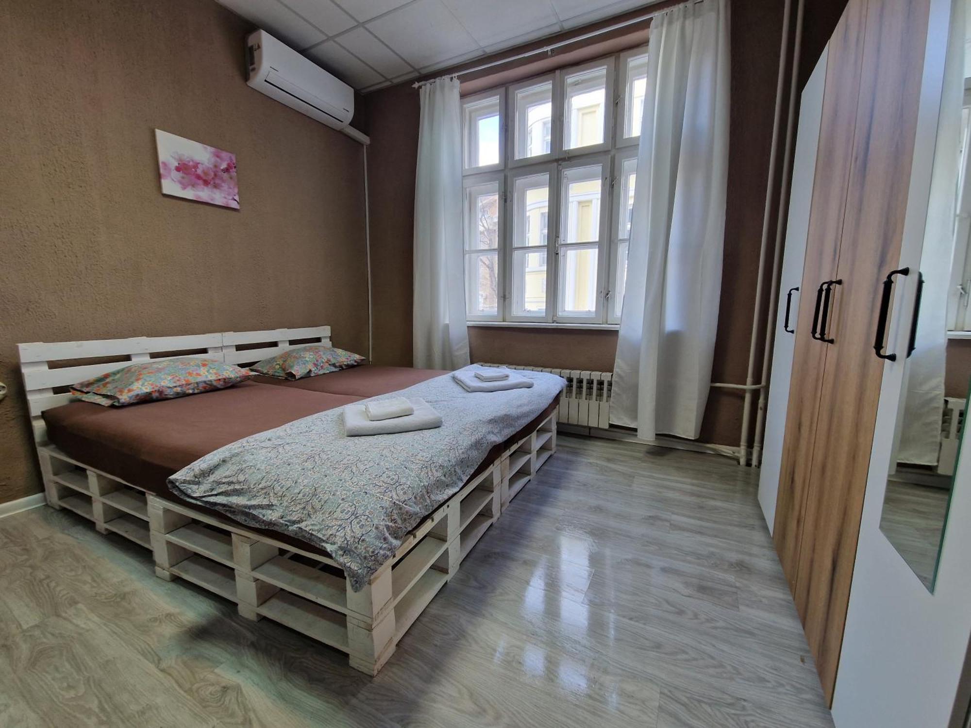 Lambo'S Corner Varna - Guest Rooms Eksteriør billede