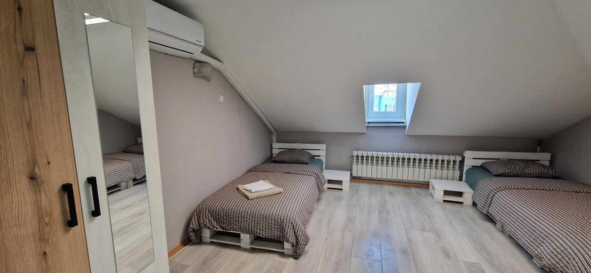 Lambo'S Corner Varna - Guest Rooms Eksteriør billede