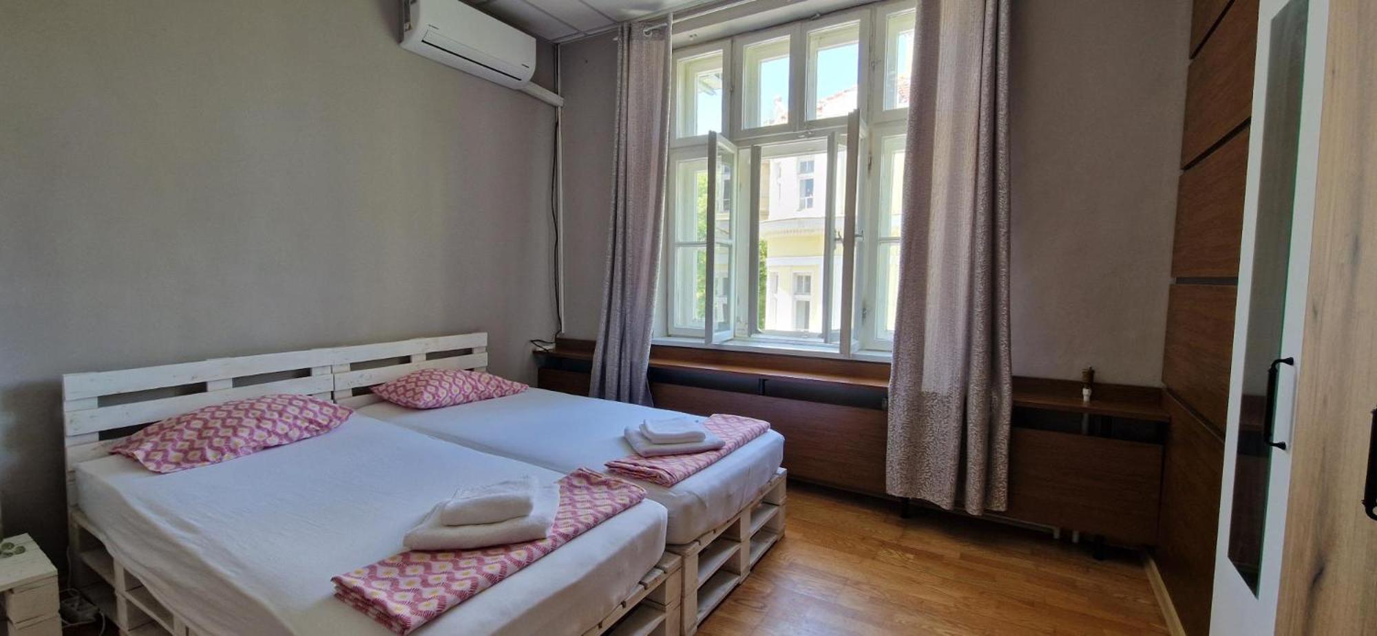 Lambo'S Corner Varna - Guest Rooms Eksteriør billede