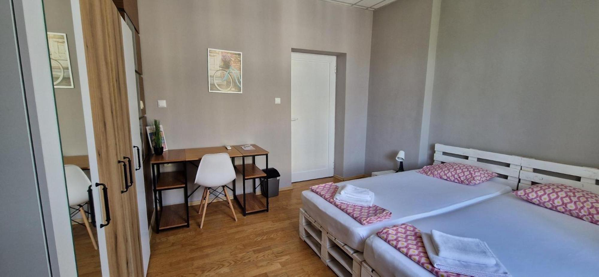 Lambo'S Corner Varna - Guest Rooms Eksteriør billede