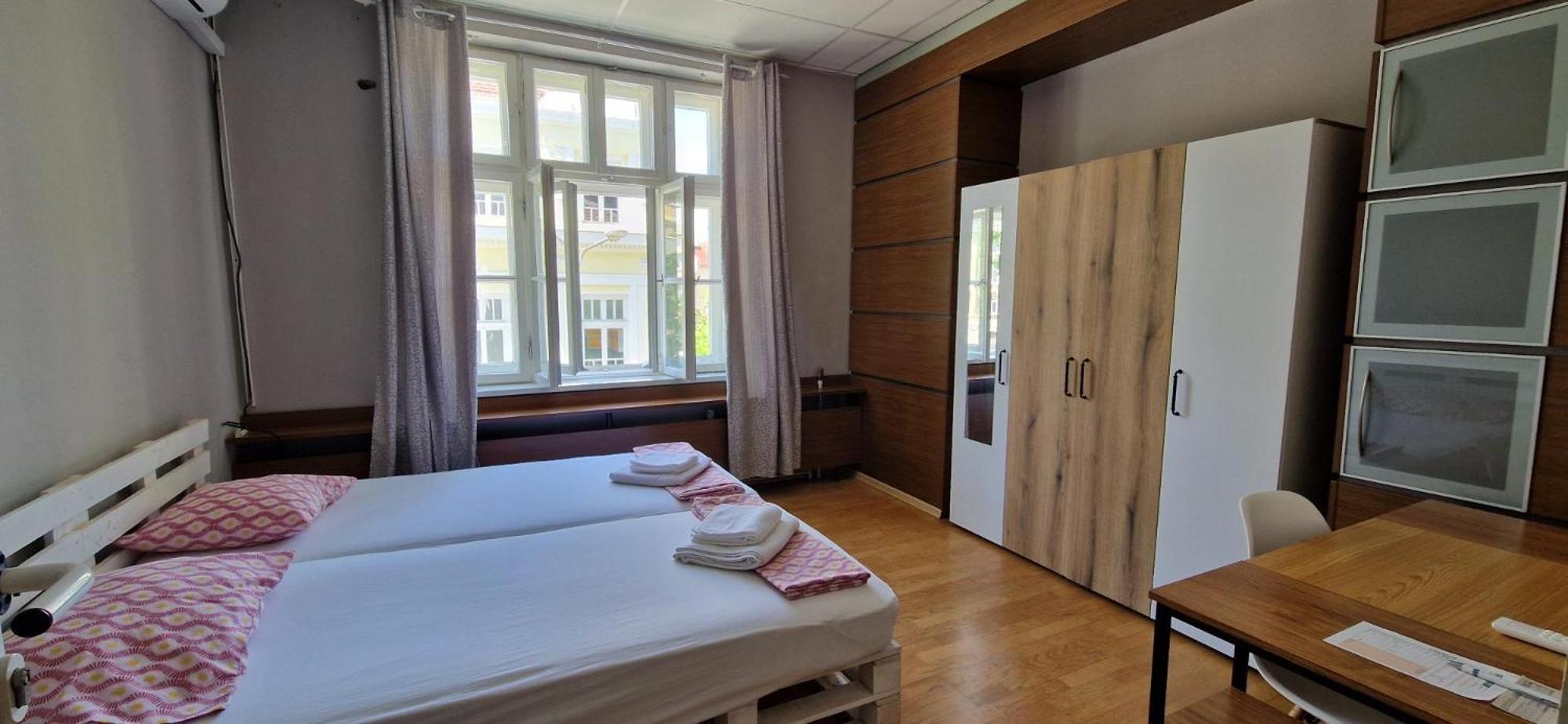 Lambo'S Corner Varna - Guest Rooms Eksteriør billede